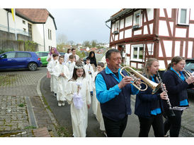 Feier der 1. Heiligen Kommunion in Sankt Crescentius (Foto: Karl-Franz Thiede)